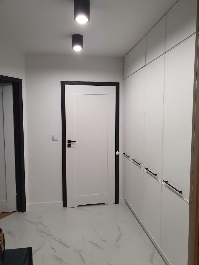Apartament 3 Pokojowy Lub Pokoj W Mieszkaniu W Nowym Bloku Varsovie Extérieur photo