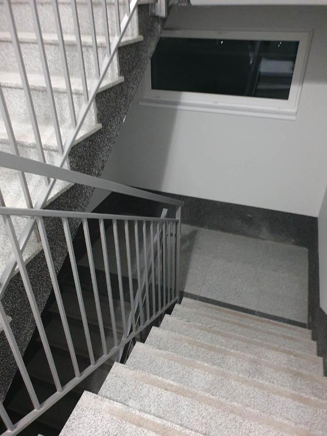 Apartament 3 Pokojowy Lub Pokoj W Mieszkaniu W Nowym Bloku Varsovie Extérieur photo
